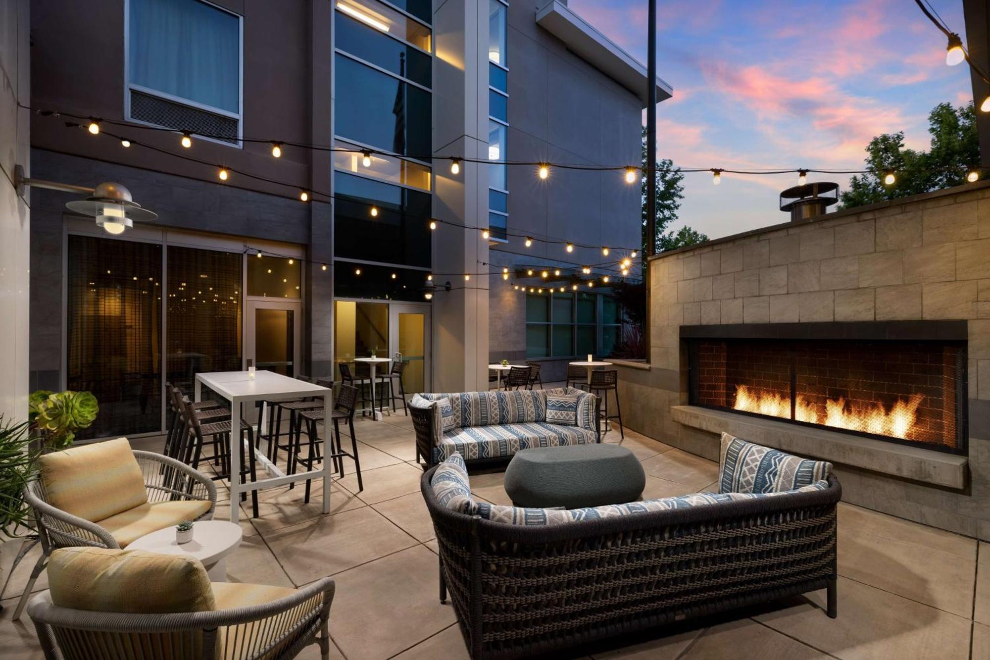 Hilton Garden Inn Palo Alto Exterior foto